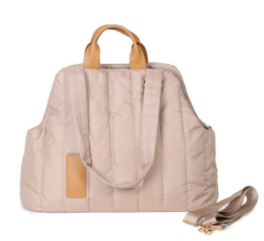 Lightweight Waterproof Pet Carrier Handbag For Outdoor Travel And Fashion Use