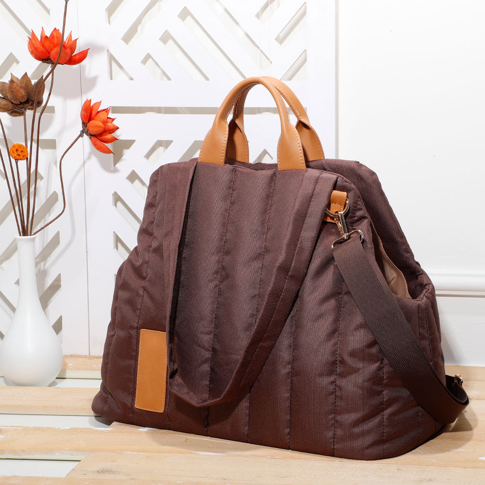 Lightweight Waterproof Pet Carrier Handbag For Outdoor Travel And Fashion Use